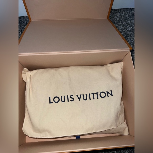 LOUIS VUITTON Pochette Métis *GREAT CONDITION* - Picture 9 of 12